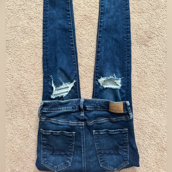 American Eagle Outfitters Women’s Super Hi Rise Jegging Size 4 Medium-Dark Wash - Picture 4 of 9